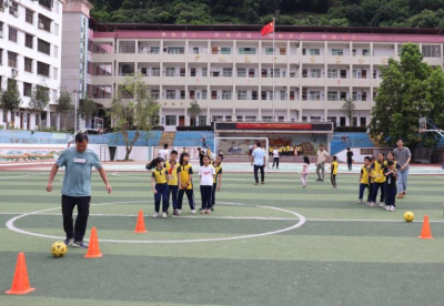 微光汇聚点亮孩子前行路 广州市海珠区支教团队与大埔县共育桃李