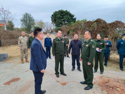 贾文进陪同广州警备区一行到桃尧镇开展“百千万工程”调研