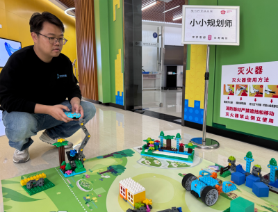 集中“充电”赋能青少年科技教育！梅州开展青少年机器人教练员专项培训 