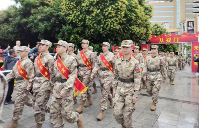 无惧风雨 矢志从戎！兴宁市举行2025年上半年新兵入伍欢送仪式