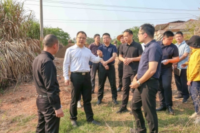 周小勇率队到热柘镇调研避险搬迁、低空经济产业建设等工作