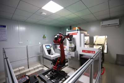 武梅铁路3标来了“机器人工友”！试验机器人“小砼”上岗啦~