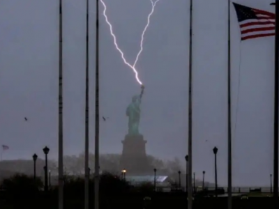欧洲议员呼吁法国收回自由女神像，白宫：不还