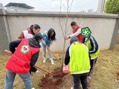 梅县区扶大高管会社工站联合梅县区特殊教育学校开展“共植希望”主题活动