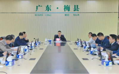 王锋主持召开梅县区重点项目推进会：加快项目谋划实施 持续夯实经济发展硬支撑