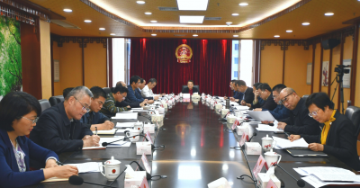 市人大常委会召开党组会议：研究部署深入贯彻中央八项规定精神学习教育工作