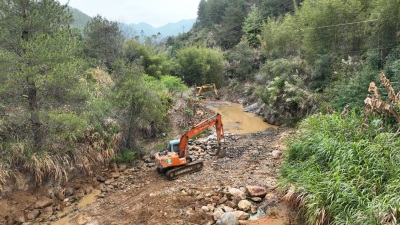 吹响防汛备汛“集结号” 确保河道畅通水域清澈！平远县开展全县水塘河道联合清淤集中攻坚行动 