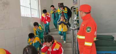 2025年应急安全知识进校园系列活动走进五华县华强学校