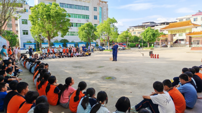 以练促防！梅江区西阳镇开展校园消防安全演练