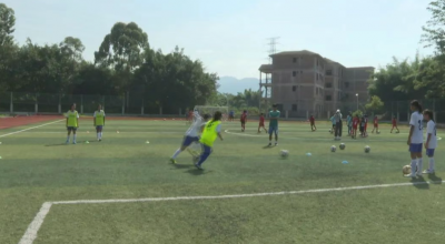 梅县足球队积极备战市运会