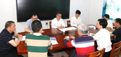 罗达祥率队到兴宁新圩镇调研并联系服务群众