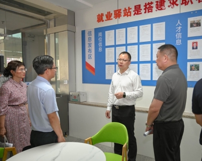 周小勇专题调研平远县人才引进工作