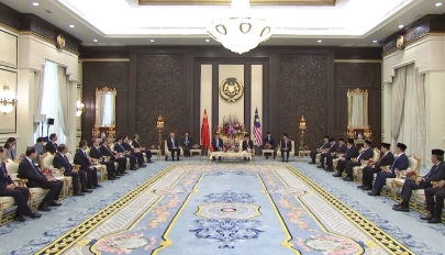 视频丨习近平会见马来西亚最高元首：一道开启中马关系新的“黄金50年”