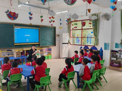 趣味教学、物资捐赠...他们走进新圩镇中心幼儿园开展助教助学活动