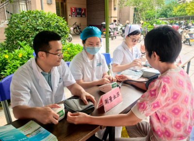 粤东医院开展义诊及健康科普宣教活动