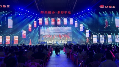 非遗展演点亮古村街巷，演艺消费激发县域活力！宝藏县城的文旅答卷→