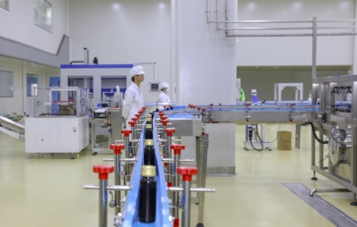 华鸿生物首条生产线试运行！生产青瓜胡萝卜果蔬汁饮品，预计6月投产