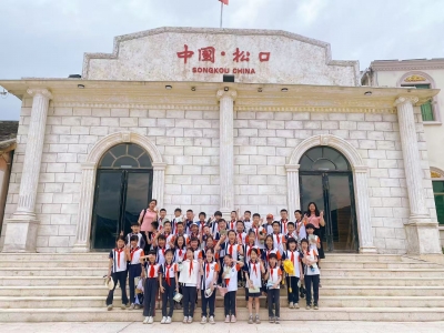 “研”途拾趣  共赴成长！梅州日报小记者站学校开展丰富多彩的研学活动  