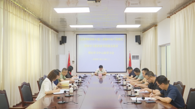 蕉岭县政府领导班子深入贯彻中央八项规定精神学习教育读书班暨县政府理论学习中心组学习会举行 