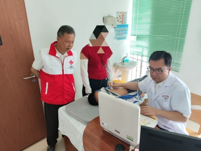 点亮“心”希望！梅州开展红十字博爱送健康“爱心救心”行动