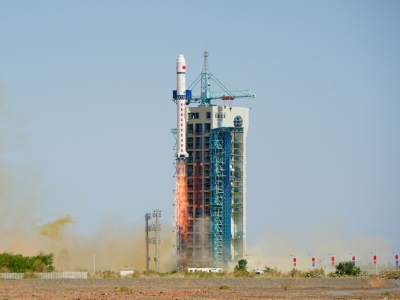 我国首颗地球物理场探测业务卫星“张衡一号”02星成功发射