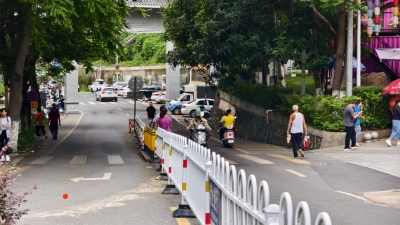 不文明行为曝光台丨乱停乱放、采摘绿化芒...端午假期别让文明也“放假”