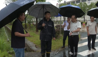 喻勇率队督导检查强降雨防御工作