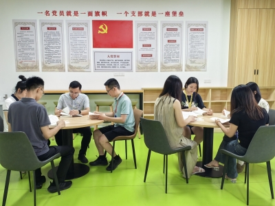 梅江区委社会工作部开展“七一送学”主题党日活动