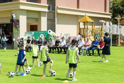广东教育学会《“娃娃趣味足球”实验园的实践研究》课题结题报告会在梅州举行