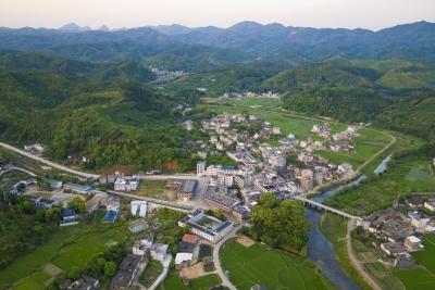 乡风文明 产业兴旺 生态宜居！平远河头镇获评第七届全国文明镇