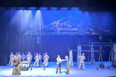 重温革命历史 感悟信仰力量！庆祝“七一”建党节专题演出广东汉剧《李坚真》上演