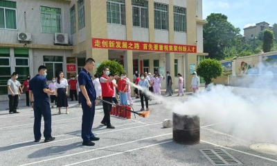 市儿童福利院开展消防安全培训演练