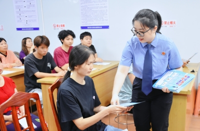 拒绝酒驾醉驾！蕉岭县检察院联合交警部门开展专项普法宣传