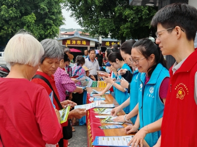 梅县区雁洋镇开展“践行村规民约 弘扬文明新风”宣传活动
