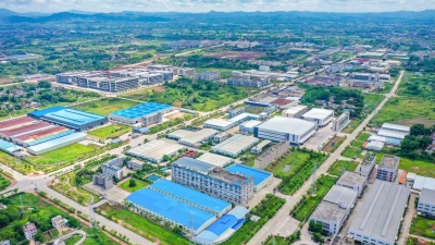 组合三拳打出发展新天！兴宁市工业园管委会推出“免费公交+双轮驱动+园十条”举措服务企业