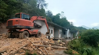 筑牢人民群众生命财产安全防线！梅县区提前超额完成“一村一户”避险搬迁任务