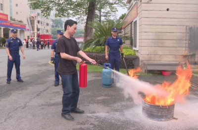 梅县区委党校中青班学员赴区消防救援大队参观学习