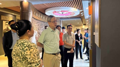 张嘉极率省政协调研组来梅开展专题调研：立足资源禀赋 做强特色产业