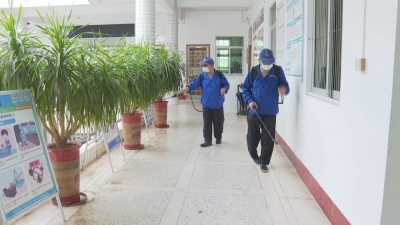 守护暑期阅读健康！梅县区图书馆开展防蚊灭蚊集中行动