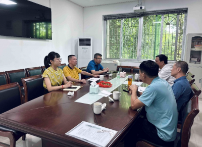 引进果树新种，驻兴宁市罗岗镇帮镇扶村工作队这样用心！