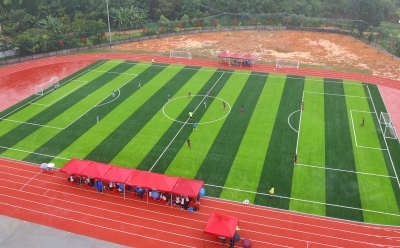 群众休闲运动好去处+1！梅州大都长隆足球场启用