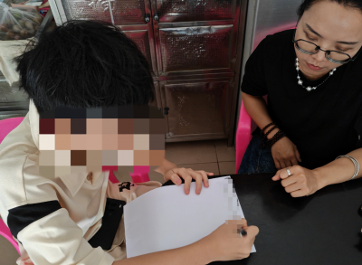 梅江区西郊街道：“围屋家访”为青春护航