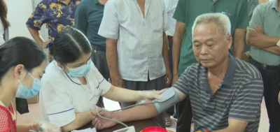 五华：中医康复为老兵 志愿服务暖人心