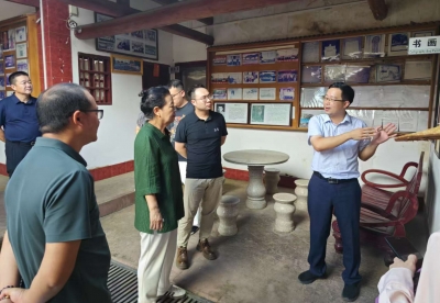 广州叶剑英史料研究会一行到梅县区石坑镇调研