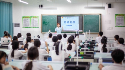 兴宁市坭陂镇以校地联动，让青少年暑期“趣”学成长~