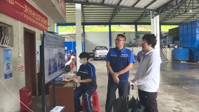 曾小丽率队开展爱国卫生运动攻坚行动和基孔肯雅热疫情防控工作督导