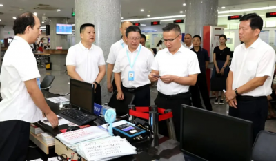 罗达祥率队到窗口服务单位调研时强调：把服务老百姓的各项工作做深做细做到位 不断增强群众幸福感获得感