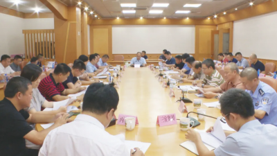 梅县区领导调研高铁沿线路外环境综合提升和客商大会环境整治等工作