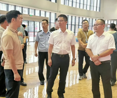 王锋率队检查“梅”好时光演唱会安全保障工作：筑牢安全防线 做优服务保障 确保活动安全有序顺利举行