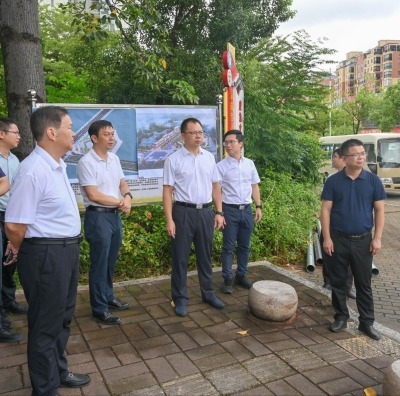 周小勇调研人居环境整治及农房风貌管控等工作：下大力气、持续攻坚 推动“百千万工程”出新出彩